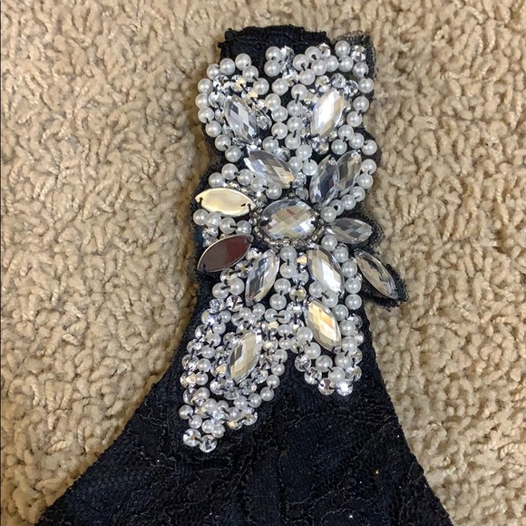 Dress - Picture 4 of 5